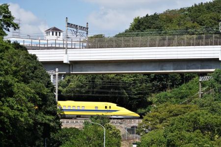 shinkansen01.jpg