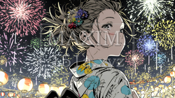 打ち上げ花火を見ている浴衣を着た若い女性 | 1241312-9331