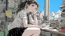 確定申告用書類をまとめている若い女性