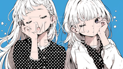 あくびをしている若い女性