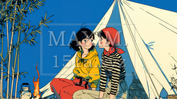女友達と一緒にテントキャンプを楽しむ若い女性