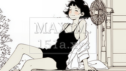 暑い夏の昼下がり、扇風機にあたって涼んでいる若い女性（シンプルな色使い） | 3461976-10711
