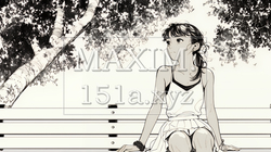 公園のベンチでひとり静かにくつろぐ若い女性（シンプルな色使い）｜3516510-5910