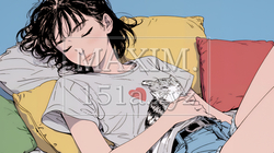幸せそうな寝顔で眠っている若い女性 | 3529960-5631