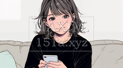 楽しそうにスマホ画面を眺めている若い女性 | 3627235-14974