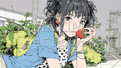イチゴを摘んで食べている若い女性 | 4631332-8502