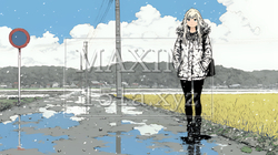 雪解けでぬかるんだ道を歩く若い女性