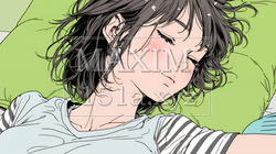 幸せそうな寝顔で眠っている若い女性 | 5878430-11197
