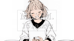 楽しそうにスマホ画面を眺めている若い女性（シンプルな色使い） | 6992231-14950