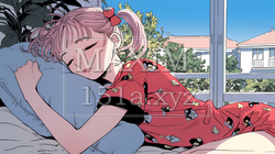 幸せそうな寝顔で眠っている若い女性 | 700939-5632