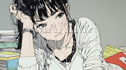 眉をひそめている女性：少し首を傾げて机に座っている | 7350612-8067