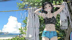 沖縄の青い海と空とかわいい少女