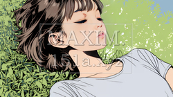 心地よさそうに地面に身を横たえる若い女性 | 819909-15423