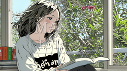 のんびり・ゆったり：窓辺でリラックスして本を読んでいる若い女性 | 8498551-10441
