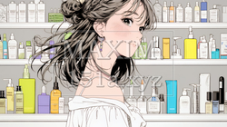 ドラッグストアでコスメを選ぶ若い女性 | 8564337-16097