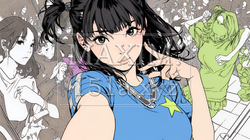 クラブで踊っている若い女性