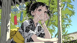 風鈴の音色を聞いている若い女性｜9395905-11817