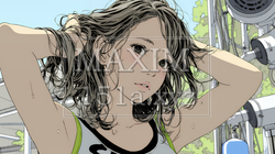 ヘアーシャワーの後の濡れ髪の若い女性