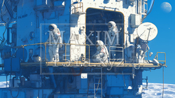 月面（宇宙）基地で作業をしている人たち