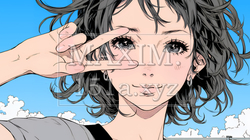 笑顔でピースサインを見せる若い女性｜