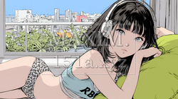 下着姿でくつろいでいる若い女性