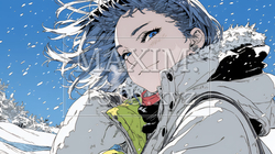 雪の積もる田舎道を歩いている若い女性