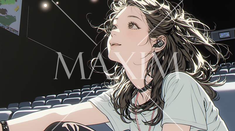 映画や演劇を鑑賞している若い女性