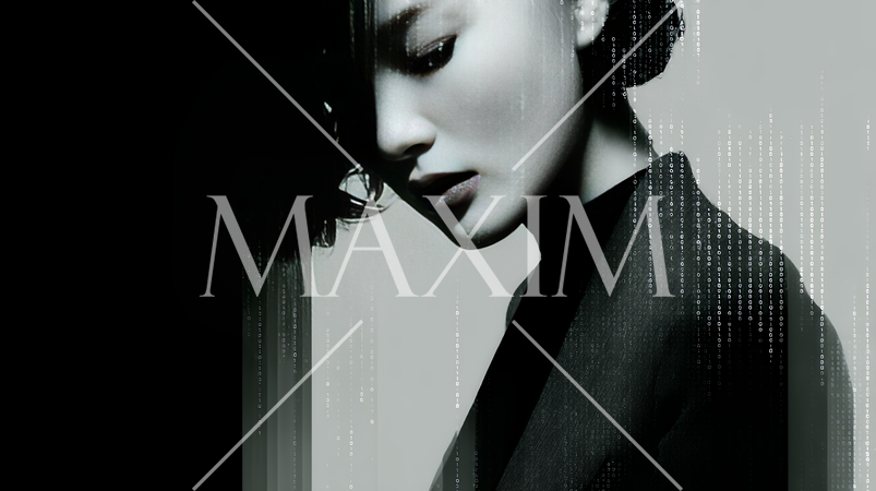 デジタルデータと日本人ビジネスウーマン｜AI・IT時代のテクノロジーイメージ（バイナリーコード）