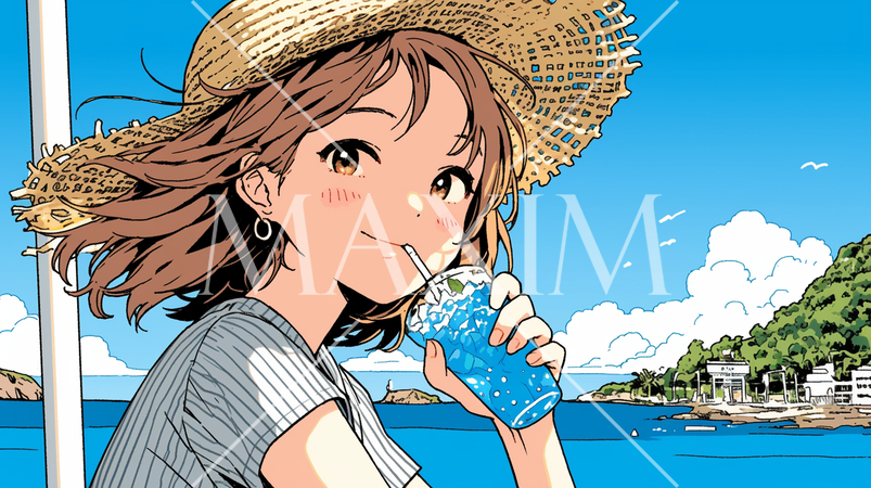 海辺の喫茶レストランで飲み物を飲んでいる若い女性