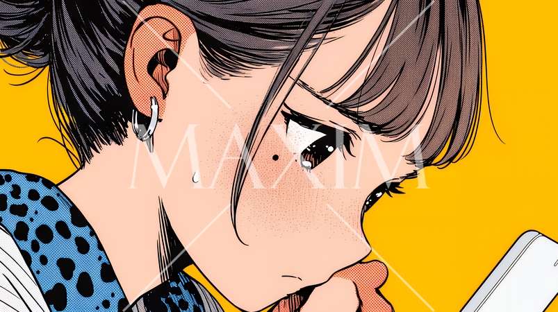 スマホでメールを読みながら唇を噛んでいる神経質な女性。表情には不安が漂っている。