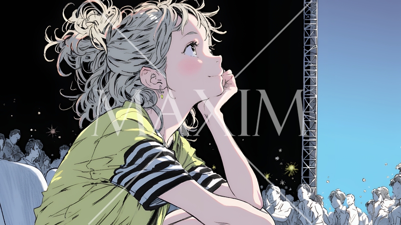 映画や演劇を鑑賞している若い女性