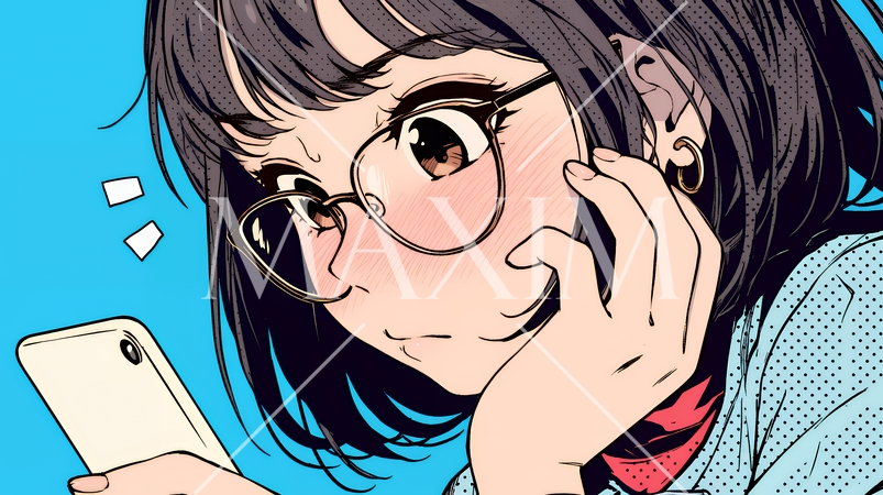 スマホでメールを読みながら唇を噛んでいる神経質な女性。表情には不安が漂っている。