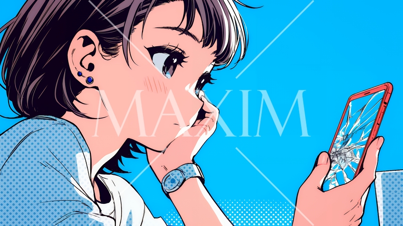 画面が激しく割れているスマートフォンを手にしているいる若い女性