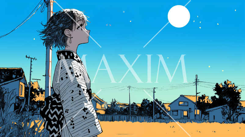 仲秋の満月の夜に浴衣を着て月見をしながら近所を歩く若い女性