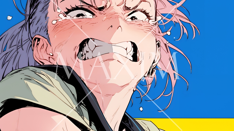 口と顔を歪めて嫌な感情を表している若い女性