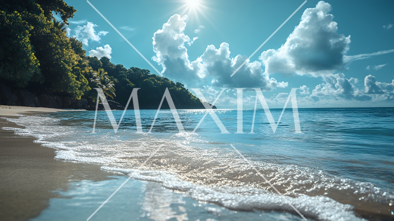 南国の透明な海と青い空：実写風