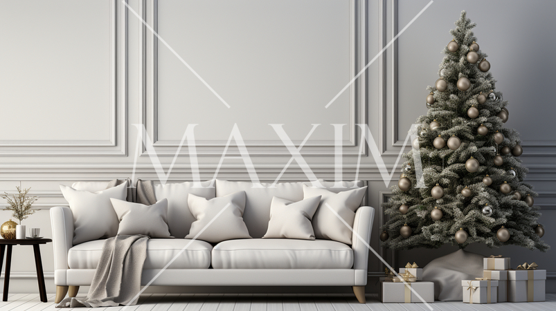 クリスマスツリー飾りのある白基調の居間