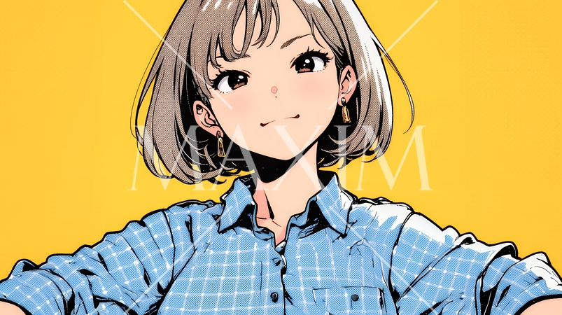 得意げな表情を浮かべている若い女性