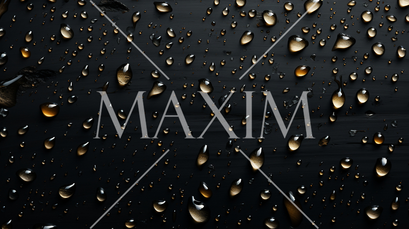 黒い板の上の水滴：背景画像