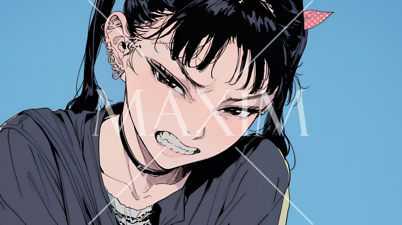 口と顔を歪めて嫌な感情を表している若い女性