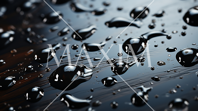 黒い板の上の水滴：背景画像