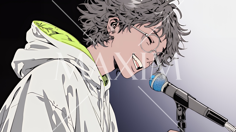 ステージでマイクを握り、情熱的に歌い上げる男性