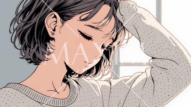 朝の目覚ましを止めて伸びをしている若い女性