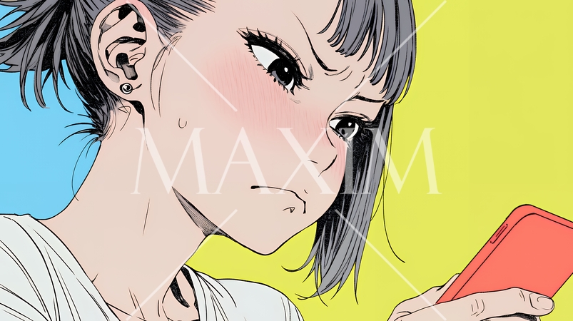 スマホでメールを読みながら唇を噛んでいる神経質な女性。表情には怒りと不安が漂っている。