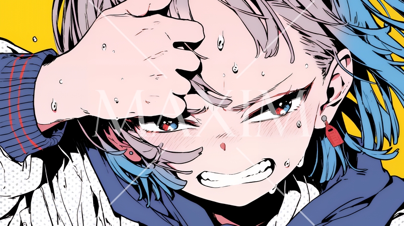 口と顔を歪めて嫌な感情を表している若い女性