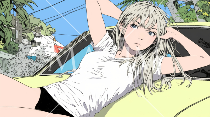 車のボンネットの上で下着姿で寝そべっている若い女性