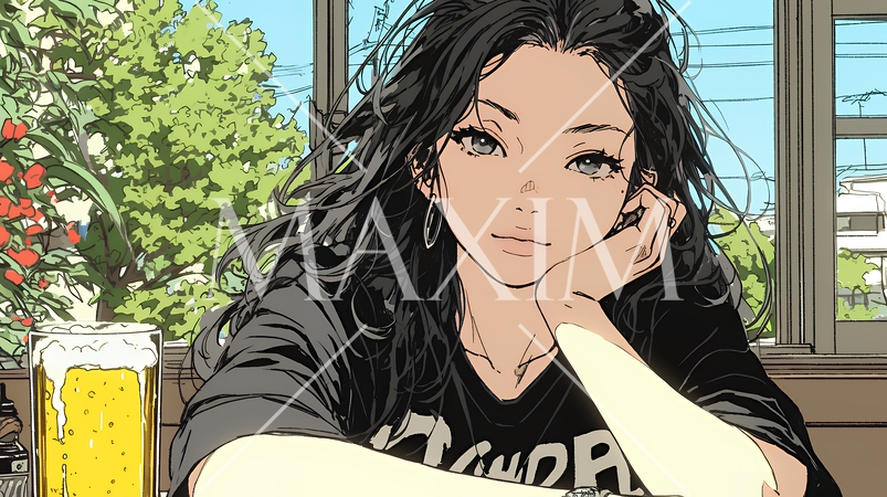 ビールを飲んでいる女性